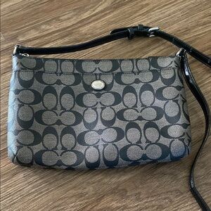 COACH PEYTON SIGNATURE SWINGPACK CROSSBODY SLING BAG W/ POUCH $178 black